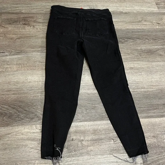 Spanx Women’s Black Distressed High Rise Skinny Pants with Raw Hem Size Large - Picture 8 of 8